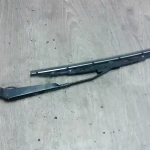 Akciós ár FORD FOCUS 98-04 Ablaktörlő kar hátsó 5 ajtós bontott alkatrész