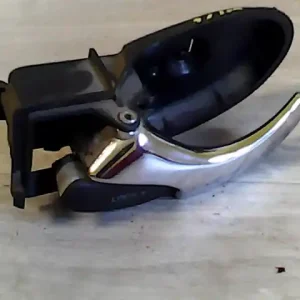 Ajánlat FORD FOCUS 98-04 Bal első belső kilincs bontott alkatrész