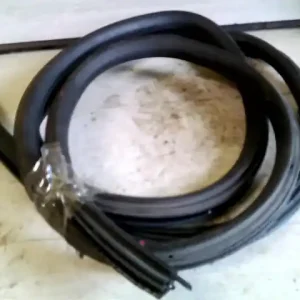 Akció FORD FOCUS 98-04 Bal hátsó ajtó kéder gumi 5 ajtós bontott alkatrész