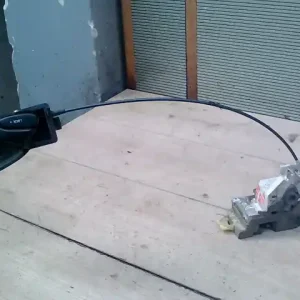 Vásárlói kedvenc FORD FOCUS 98-04 Bal hátsó ajtó zárszerkezet központi záras bontott alkatrész