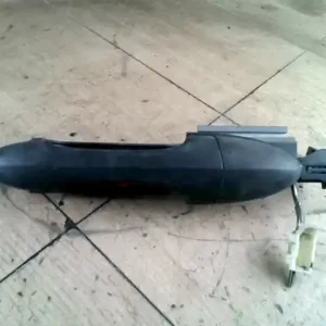 Utolsó esély FORD FOCUS 98-04 Bal hátsó külső kilincs 5 ajtós kicsit kopott bontott alkatrész