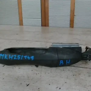 Azonnali szállítás FORD FOCUS 98-04 Bal hátsó külső kilincs bontott alkatrész