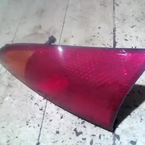 Szuper akció FORD FOCUS 98-04 Bal hátsó lámpa bontott alkatrész