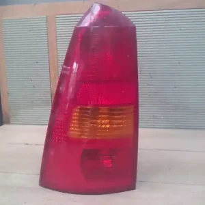 Árcsökkenés FORD FOCUS 98-04 Bal hátsó lámpa kombi bontott alkatrész