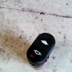 Akciós ár FORD FOCUS 98-04 Jobb első ablakemelő kapcsoló bontott alkatrész