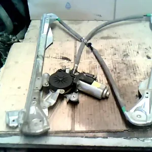 Árcsökkenés FORD FOCUS 98-04 Jobb első ablakemelő szerkezet elektromos bontott alkatrész