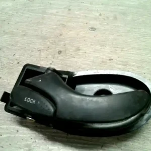 Vedd meg most FORD FOCUS 98-04 Jobb első belső kilincs bontott alkatrész