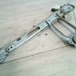 Szuper akció FORD FOCUS 98-04 Jobb hátsó ablakemelő szerkezet mechanikus kombi bontott alkatrész