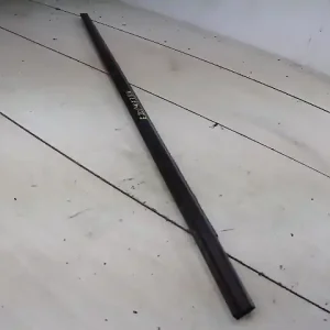 Alacsony ár FORD FOCUS 98-04 Jobb hátsó vízlehúzó gumicsíkbontott alkatrész