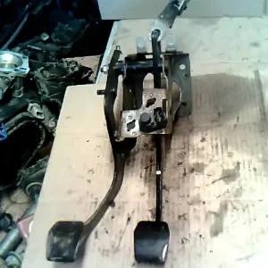 Ajánlat FORD FOCUS 98-04 Pedálbak bontott alkatrész