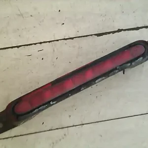 Utolsó esély FORD FOCUS 98-04 Pótféklámpa sedan bontott alkatrész