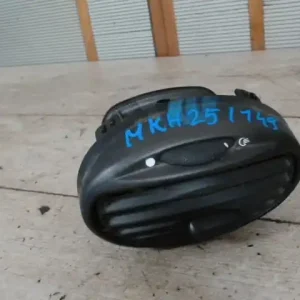 Árengedmény FORD FOCUS 98-04 Szellőző bontott alkatrész