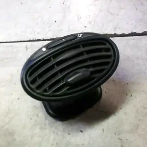 Vedd meg online FORD FOCUS 98-04 Szellőző bal bontott alkatrész