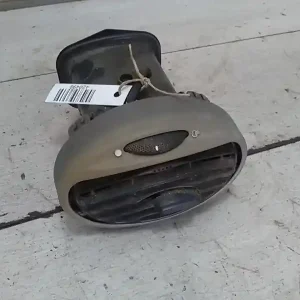 Újdonság FORD FOCUS 98-04 Szellőző bontott alkatrész