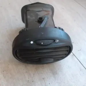 Árengedmény FORD FOCUS 98-04 Szellőző jobb bontott alkatrész