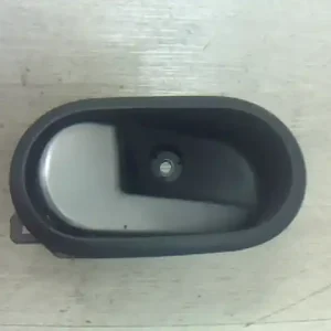 Akciós ár FORD FUSION 05.10.01- Bal első belső kilincs bontott alkatrész