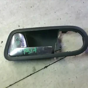 Ajánlat FORD GALAXY 00.10.01-06.05.31 Bal hátsó belső kilincs bontott alkatrész