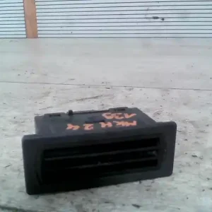 Rendeld meg most FORD FUSION 05.10.01- Tároló rekesz első bontott alkatrész