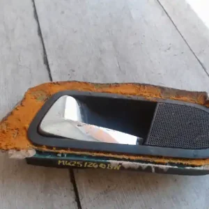 Vedd meg online FORD GALAXY 00.10.01-06.05.31 Bal hátsó belső kilincs bontott alkatrész