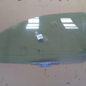 Vedd meg most FORD KA Jobb első ajtóüveg bontott alkatrész