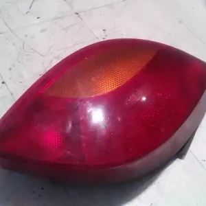 Vedd meg online FORD KA 96-09 Bal hátsó lámpa bontott alkatrész