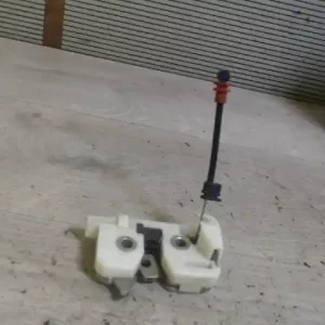 Akciós ár FORD KA 96-09 Csomagtérajtó zárszerkezet 3 ajtós bontott alkatrész