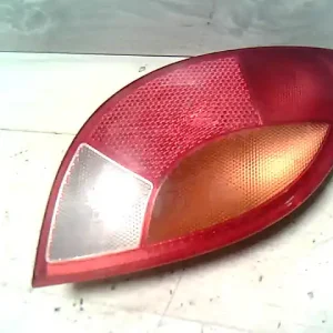 Alacsony ár FORD KA 96-09 Jobb hátsó lámpa bontott alkatrész