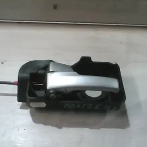 Azonnal elérhető FORD MONDEO 01-07 Bal első belső kilincs bontott alkatrész