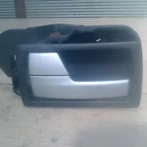 Árcsökkenés FORD MONDEO 01-07 Bal első belső kilincs bontott alkatrész