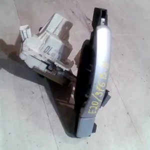 Vedd meg most FORD MONDEO 01-07 Bal hátsó ajtó zárszerkezet mechanikus kombibontott alkatrész