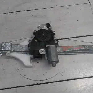 Azonnal elérhető FORD MONDEO 01-07 Jobb hátsó ablakemelő szerkezet elektromos4 ajtós bontott alkatrész