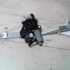 Vedd meg online FORD MONDEO 01-07 Jobb hátsó ablakemelő szerkezet elektromos bontott alkatrész