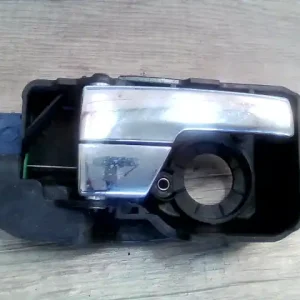 Utolsó esély FORD MONDEO 01-07 Jobb hátsó belső kilincs 4 ajtós bontott alkatrész