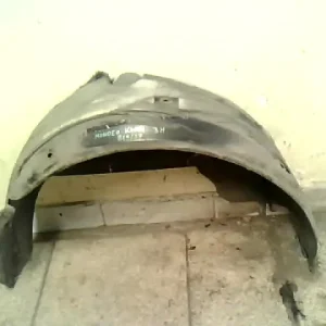 Azonnali szállítás FORD MONDEO 01-07 Jobb hátsó kerékjárati dobbetétbontott alkatrész