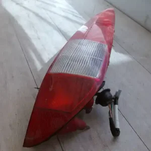 Utolsó esély FORD MONDEO 01-07 Jobb hátsó lámpa kombi bontott alkatrész