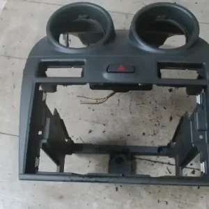 Vedd meg most FORD MONDEO 01-07 Középkonzol keret bontott alkatrész