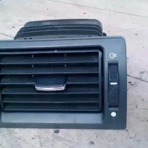 Árengedmény FORD MONDEO 01-07 Szellőző bal bontott alkatrész