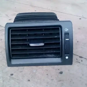 Azonnal elérhető FORD MONDEO 01-07 Szellőző jobb bontott alkatrész