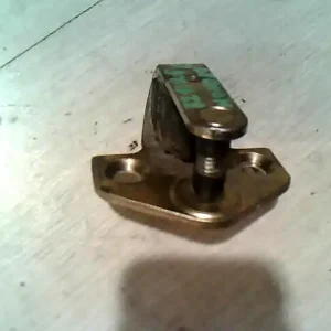 Utolsó esély FORD MONDEO 01-07 Zárütköző jeladósbontott alkatrész