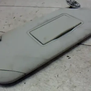 Árengedmény FORD Mondeo 07.04.01-14.12.31 Jobb napellenző bontott alkatrész