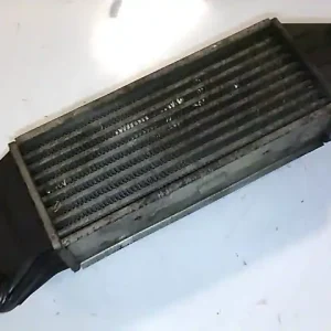 Vásárlói kedvenc FORD MONDEO 93-96 Intercooler hűtő bontott alkatrész