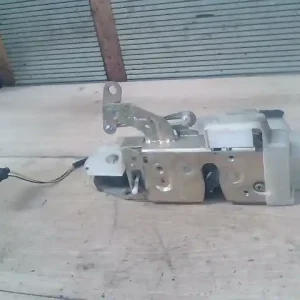 Vedd meg online FORD MONDEO 96-00 Bal hátsó ajtó zárszerkezet központi záras 5 ajtós bontott alkatrész