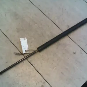 Vedd meg online FORD MONDEO 96-00 Csomagtérajtó kitámasztó teleszkóp pozíció független bontott alkatrész