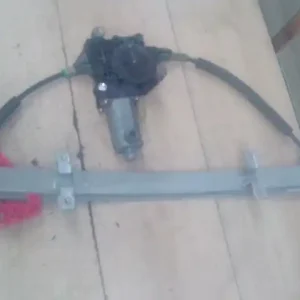 Vedd meg most FORD MONDEO 96-00 Jobb első ablakemelő szerkezet elektromos 4 ajtós bontott alkatrész