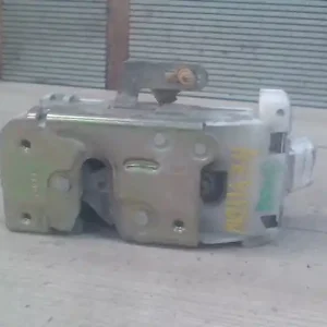 Árcsökkenés FORD MONDEO 96-00 Jobb hátsó ajtó zárszerkezet központi záras 5 ajtós bontott alkatrész