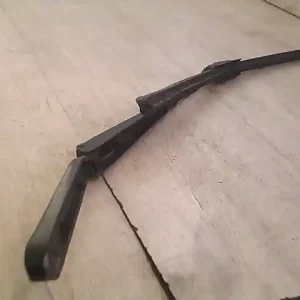 Azonnal elérhető FORD PUMA Ablaktörlő kar bal első bontott alkatrész