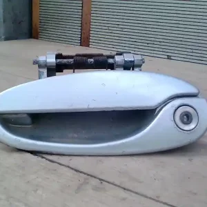 Újdonság FORD PUMA Bal első külső kilincs bontott alkatrész