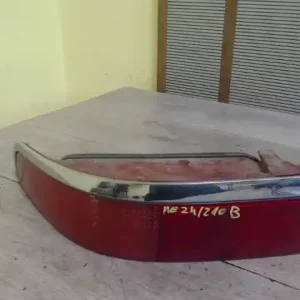 Szuper akció FORD SCORPIO 95- Bal hátsó lámpa 4 ajtós bontott alkatrész