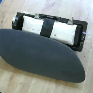 Vásárlói kedvenc FORD SCORPIO 95- Utasoldali műszerfal légzsák bontott alkatrész