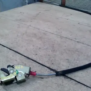 Akciós ár FORD TRANSIT 99-06 Jobb csomagtérajtó zárszerkezet felső bontott alkatrész